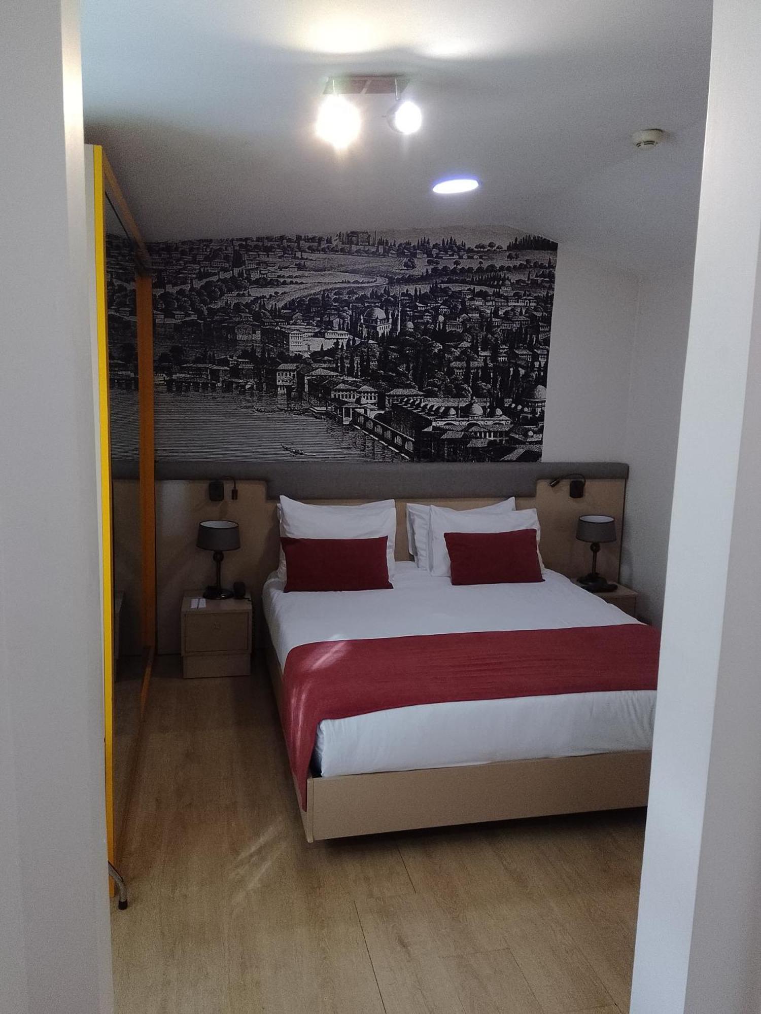 Готель Cheya Besiktas Bosphorus Center & 3*